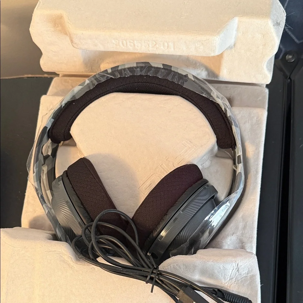 NACON GEAR UP RIG 400HS ARCTIC CAMO GAMING HEADSET PLAYSTATION PS4 BRAND NEW